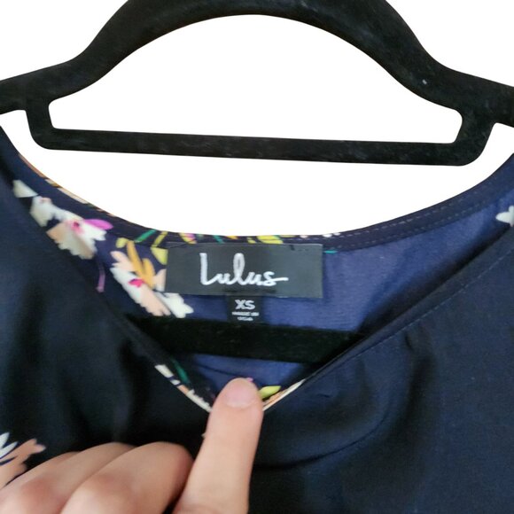 Lulus XS Floral Long Sleeve Navy Shift Dress Polyester Womens - Picture 3 of 3